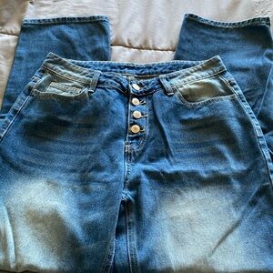 NWOT Super cute denim jeans